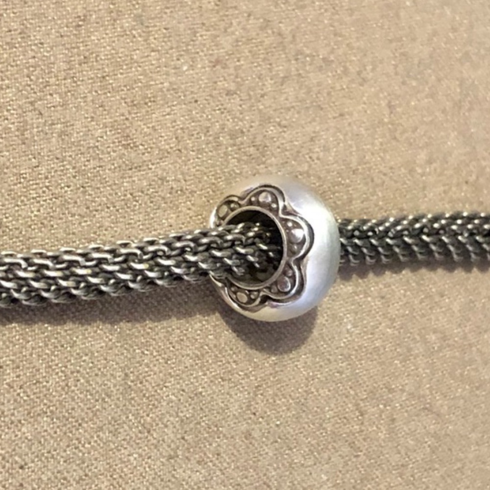 🆕Listing! Brighton Primavera Spacer in silver Resin bead with silver edges